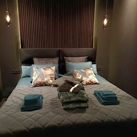 بيت الحب La Delta *